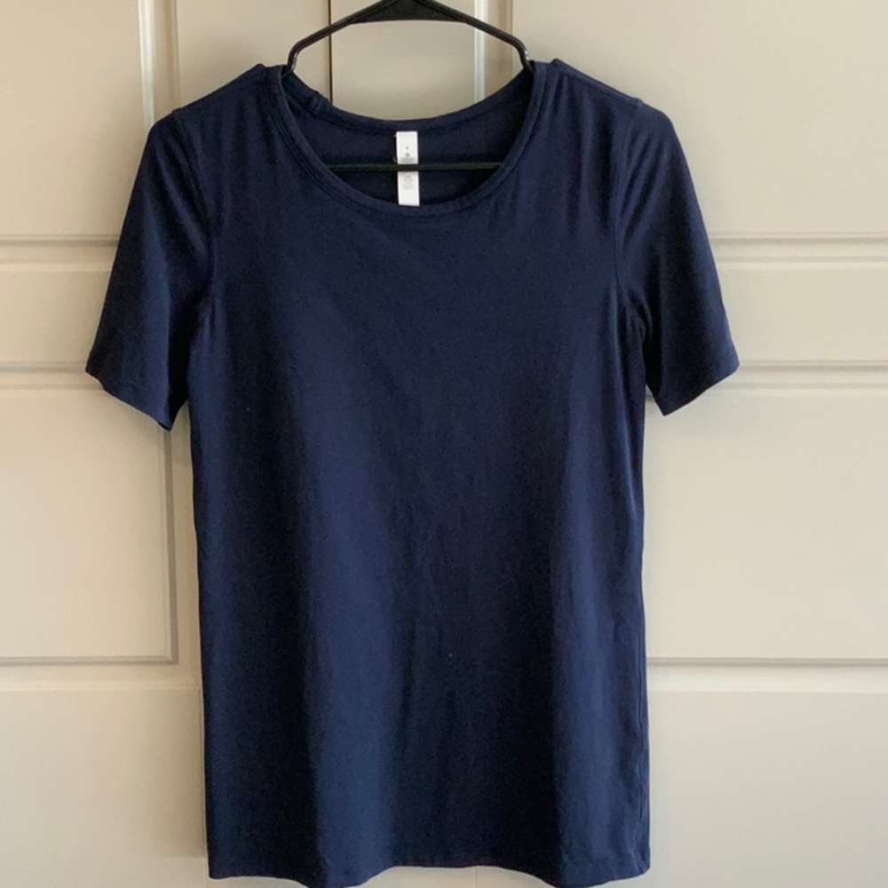 Lululemon navy shirt.